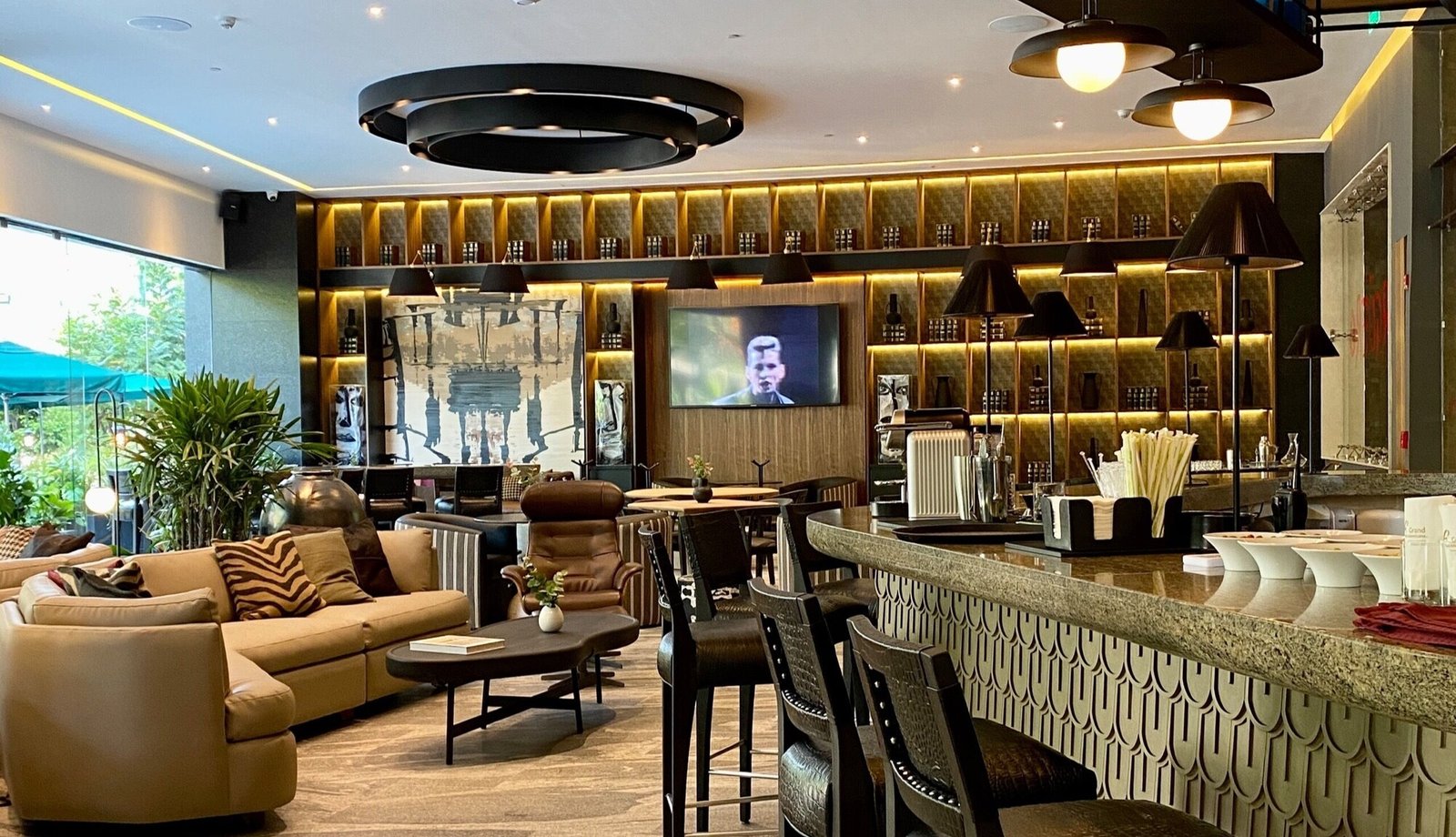 Grand Fiesta Americana Guadalajara Country Club, eat & drink