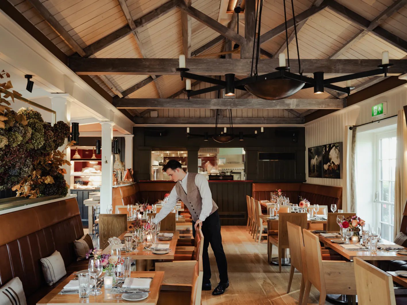 The Grove Hotel – Spa and Golf, at the table