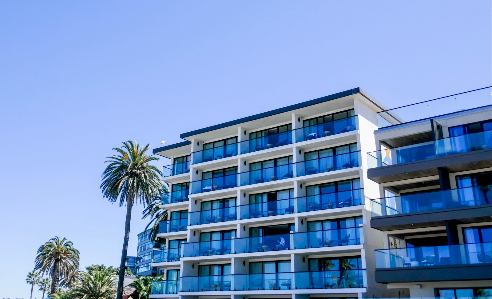 La Jolla Cove Hotel & Suites