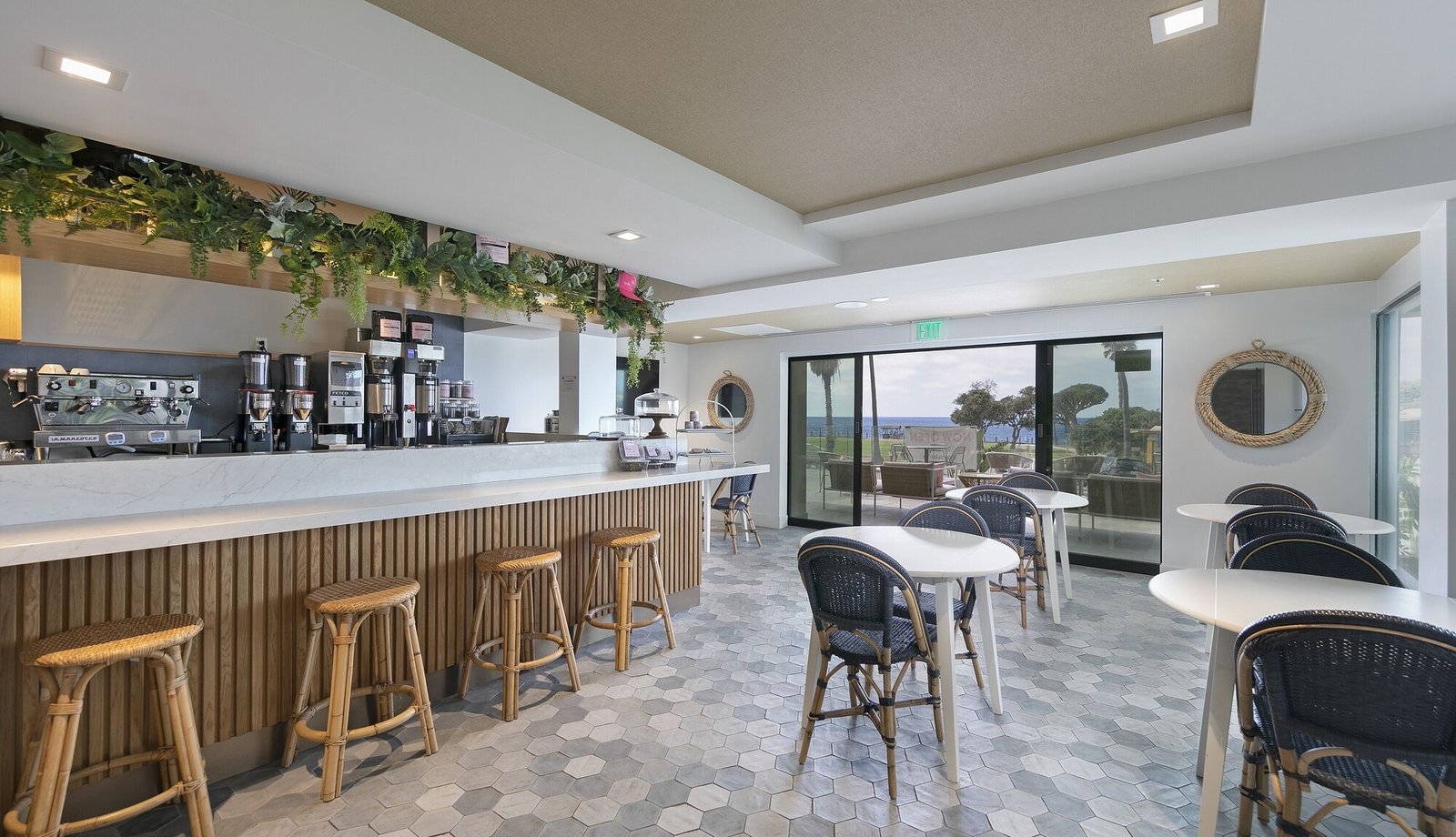 La Jolla Cove Hotel & Suites, at the table