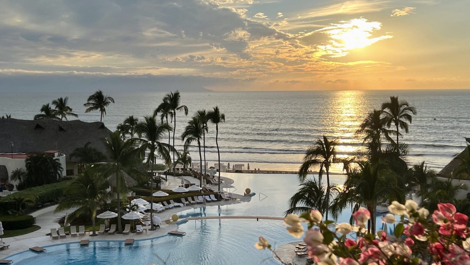 Grand Velas Riviera Nayarit, vibe