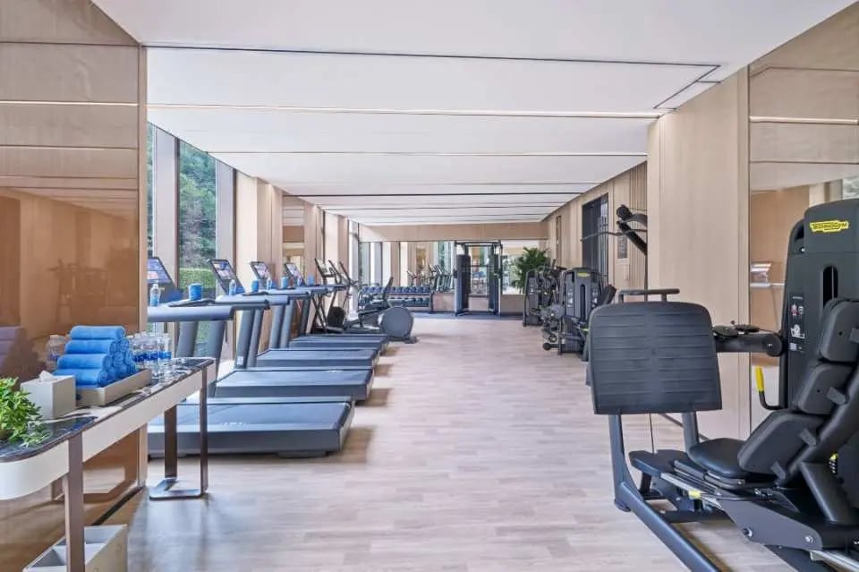 Grand Ocean View Hotel Zhuhai, the gym