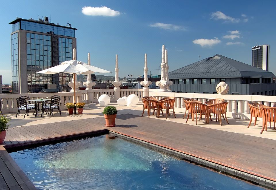 Hotel Casa Fuster, the pool