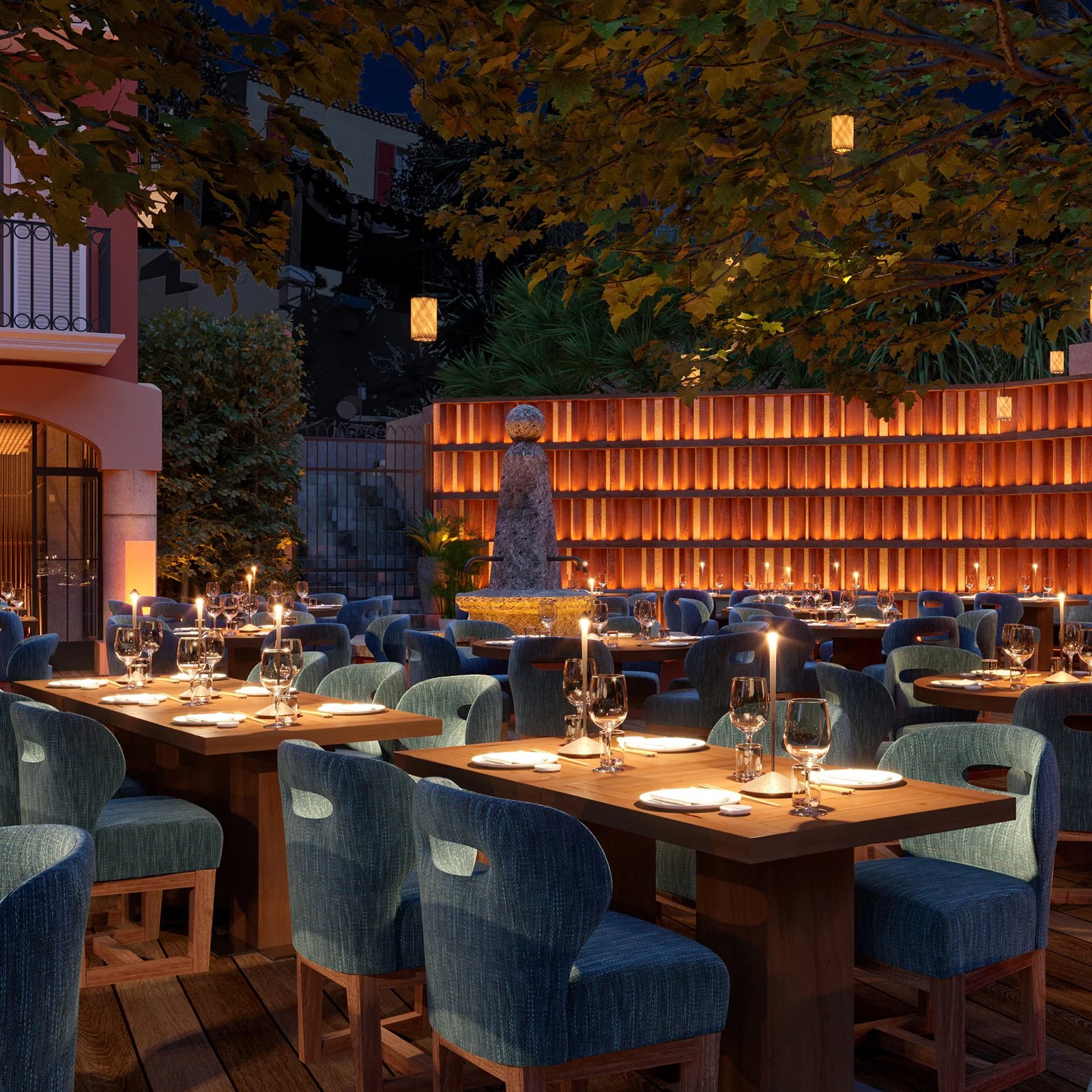 Hôtel Byblos, at the table