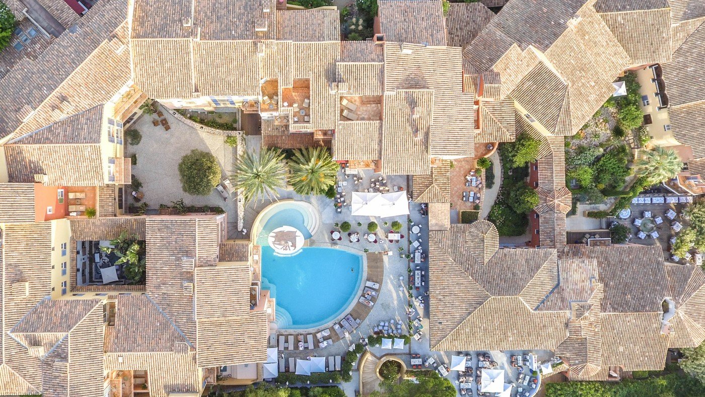 Hôtel Byblos, how it began