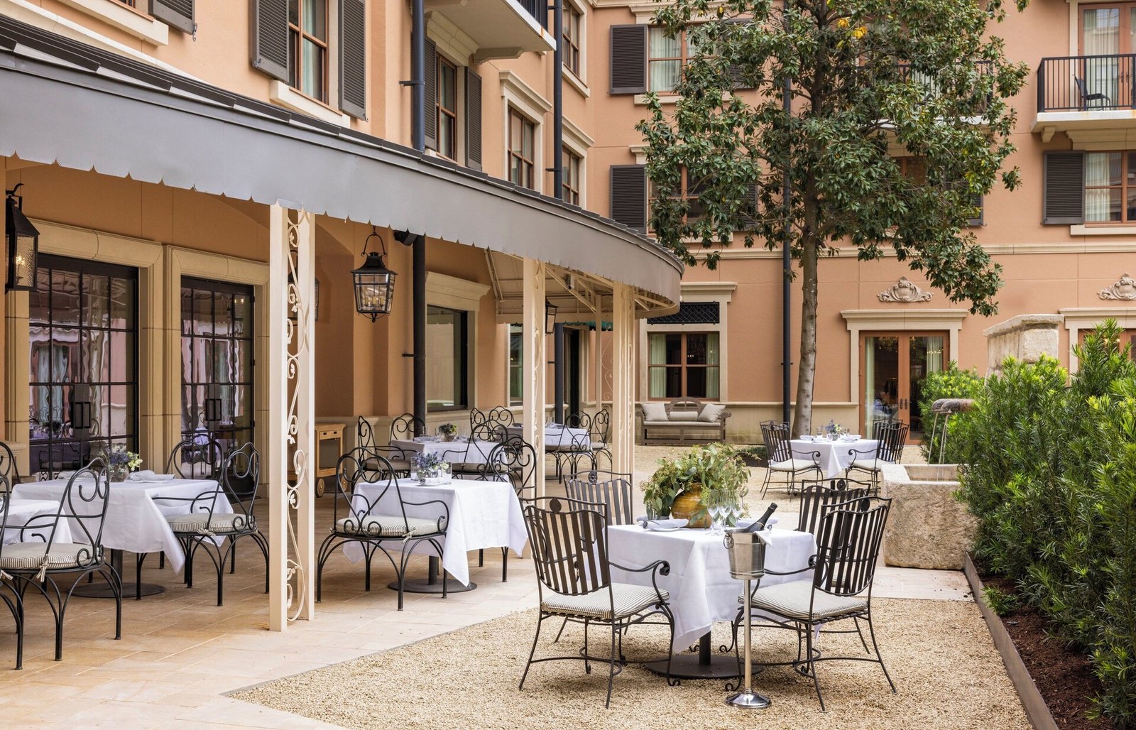 Hotel Granduca, at the table