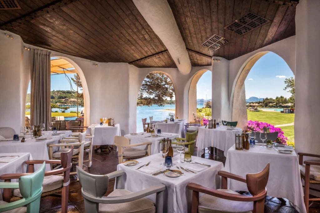 Hotel Cala di Volpe, a Luxury Collection Hotel, Costa Smeralda, at the table