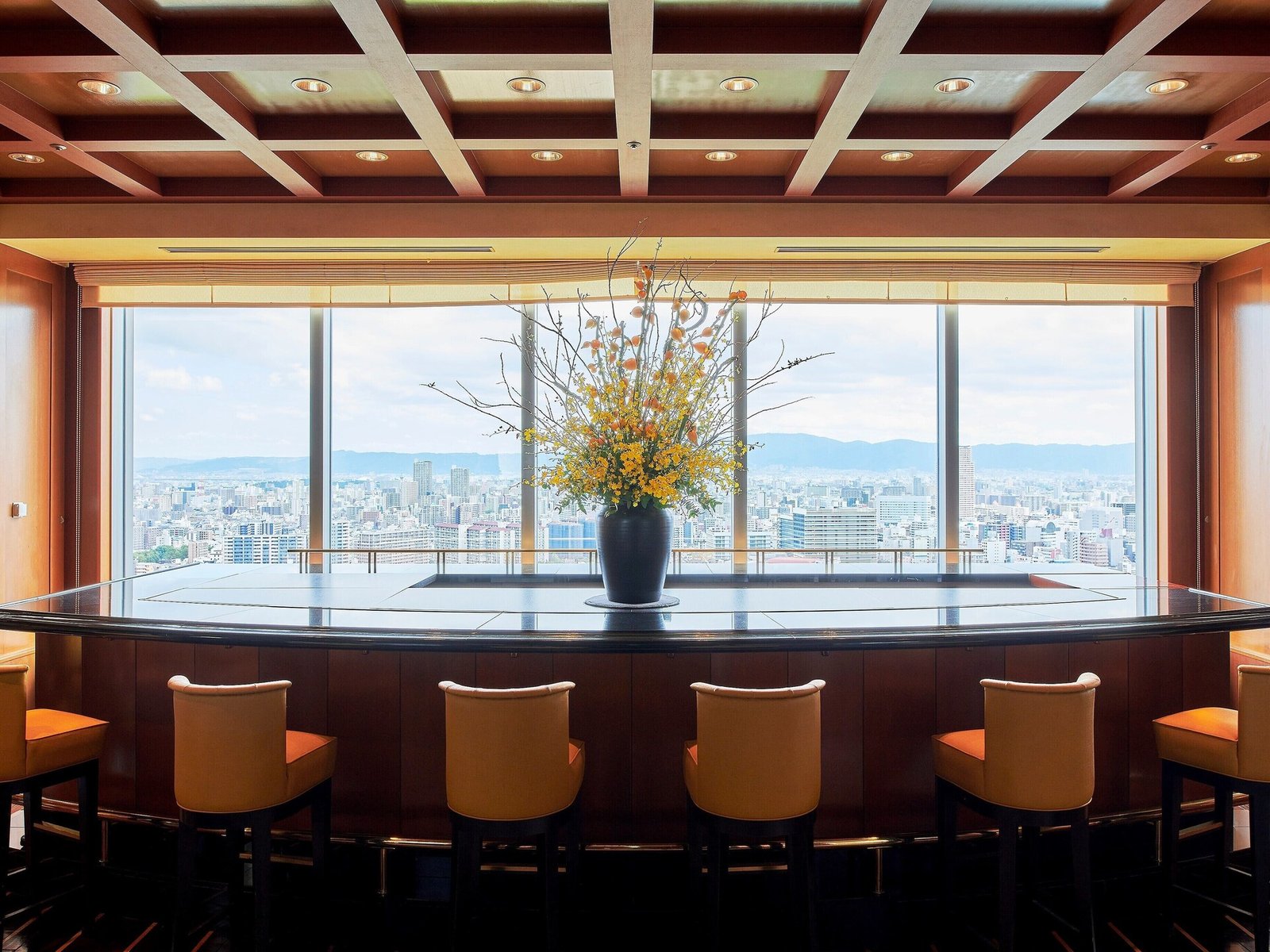 Imperial Hotel Ōsaka, at the table