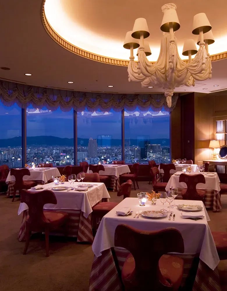 Imperial Hotel Ōsaka, at the table
