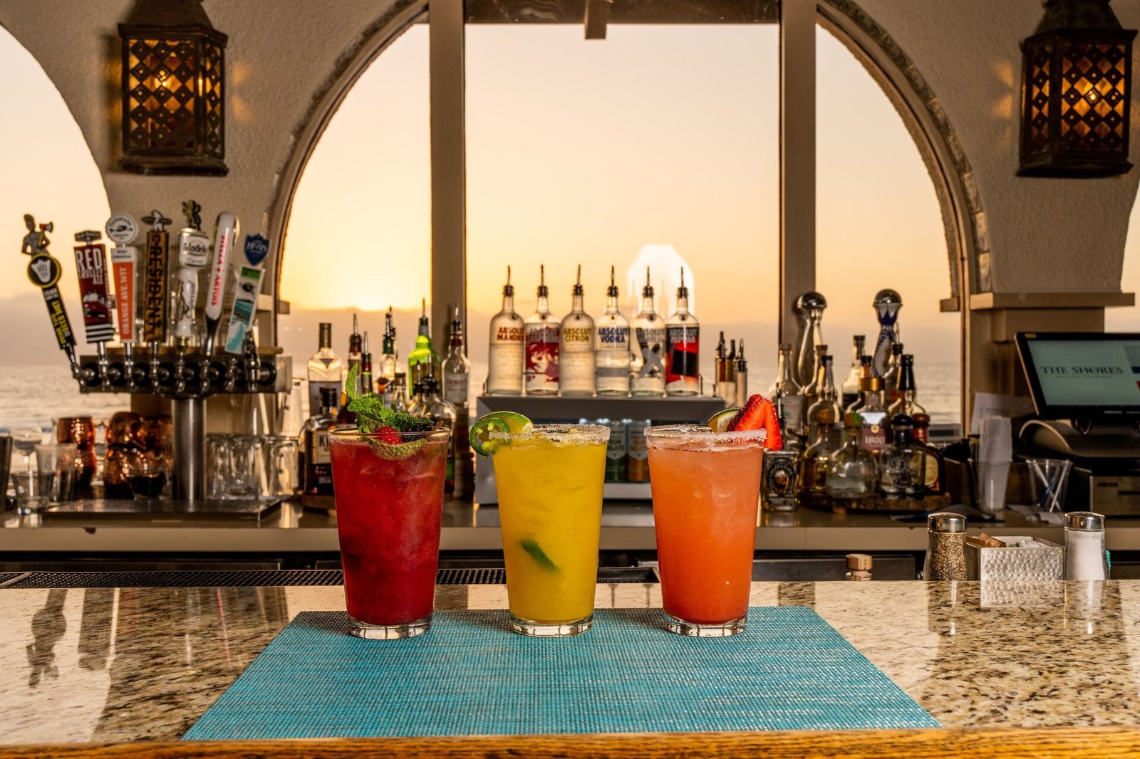La Jolla Shores Hotel — eat & drink