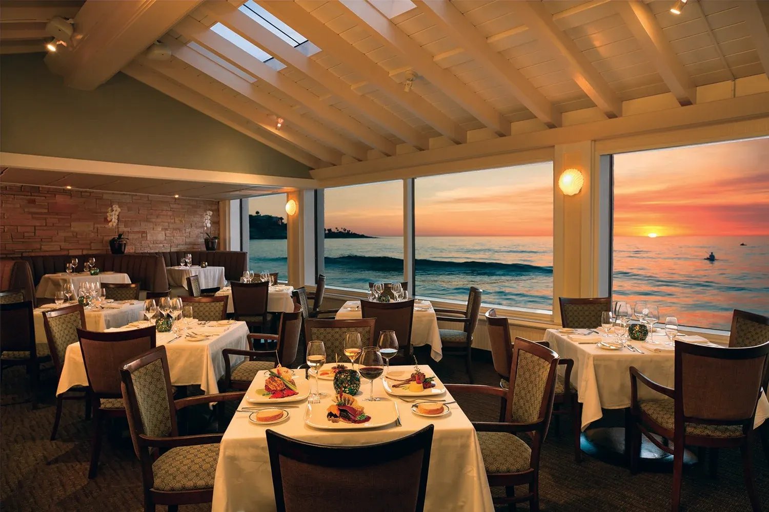 La Jolla Shores Hotel — eat & drink