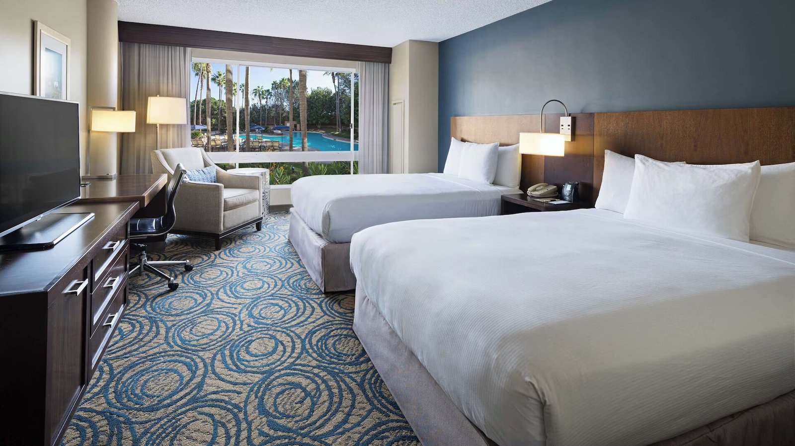 DoubleTree by Hilton Hotel San Diego - Del Mar — vibe