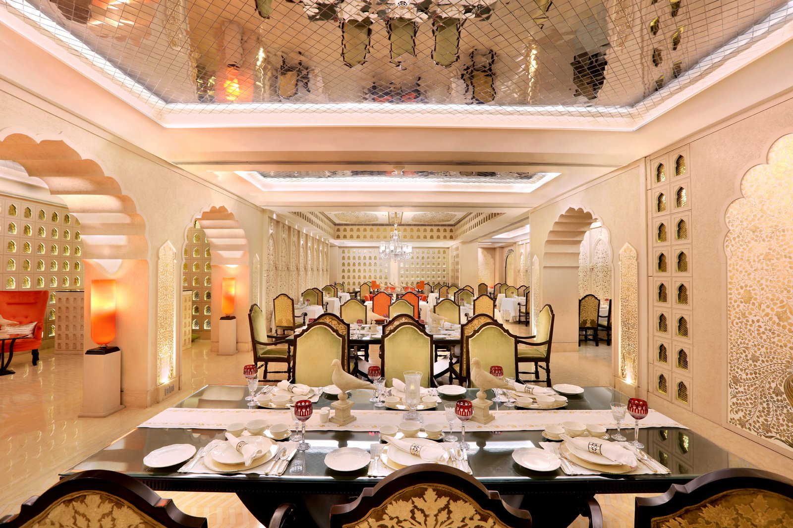 ITC Maratha, a Luxury Collection Hotel, Mumbai, eat & drink