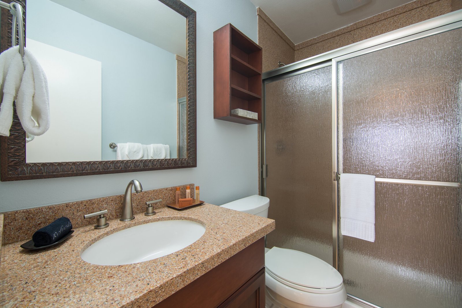 Winners Circle Resort — rooms