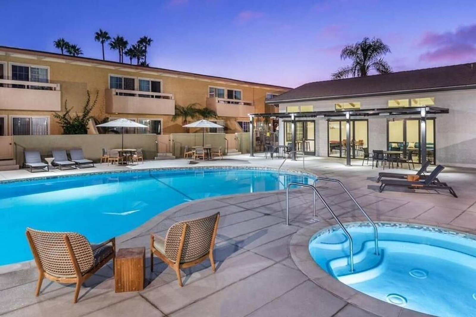 Winners Circle Resort
