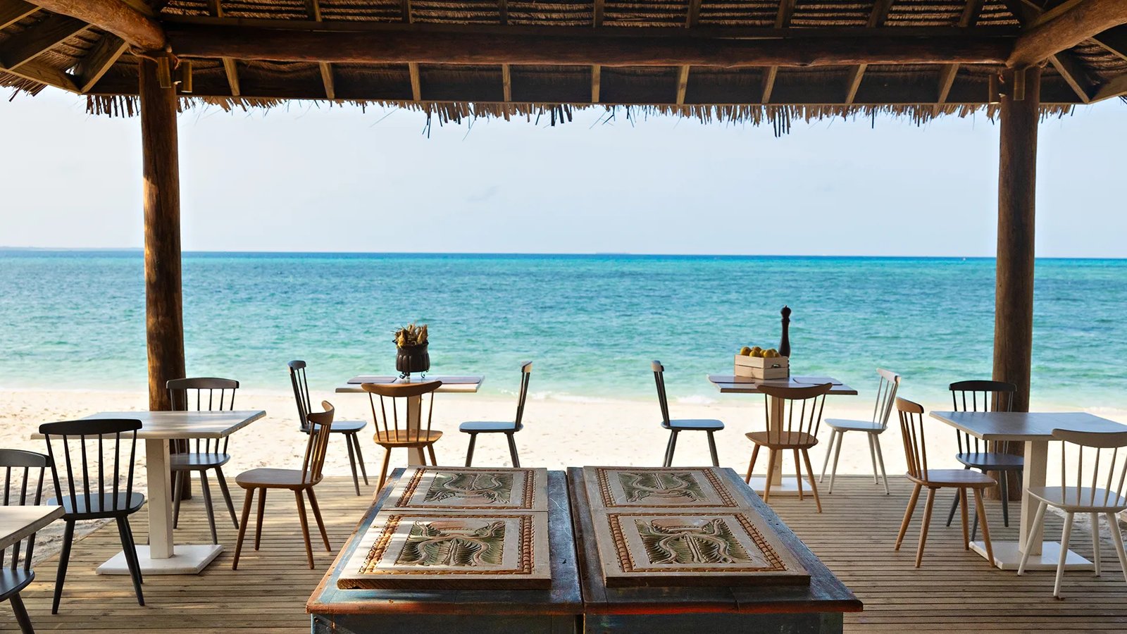 Bawe Island Resort, eat & drink