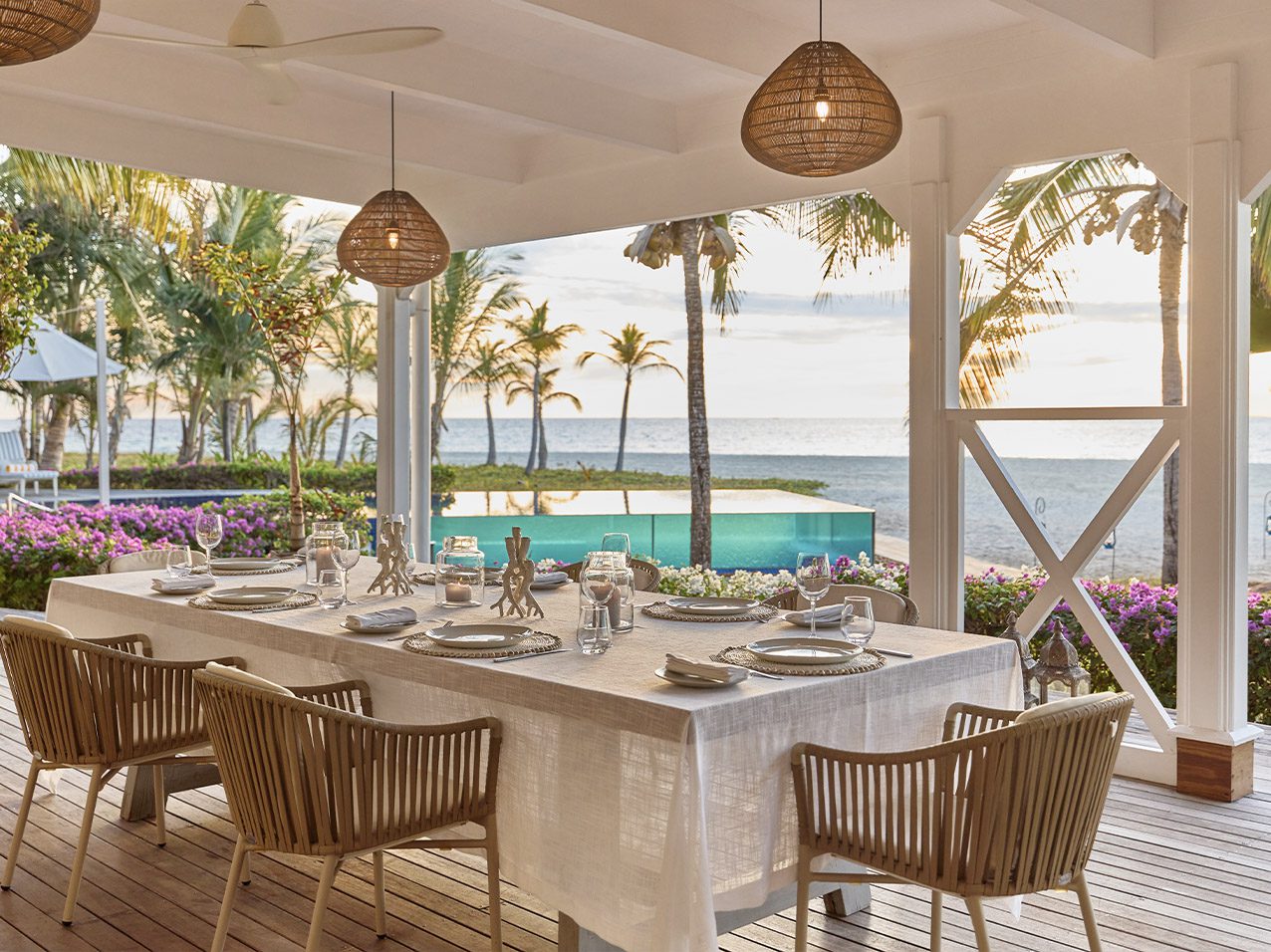 Thanda Island, eat & drink