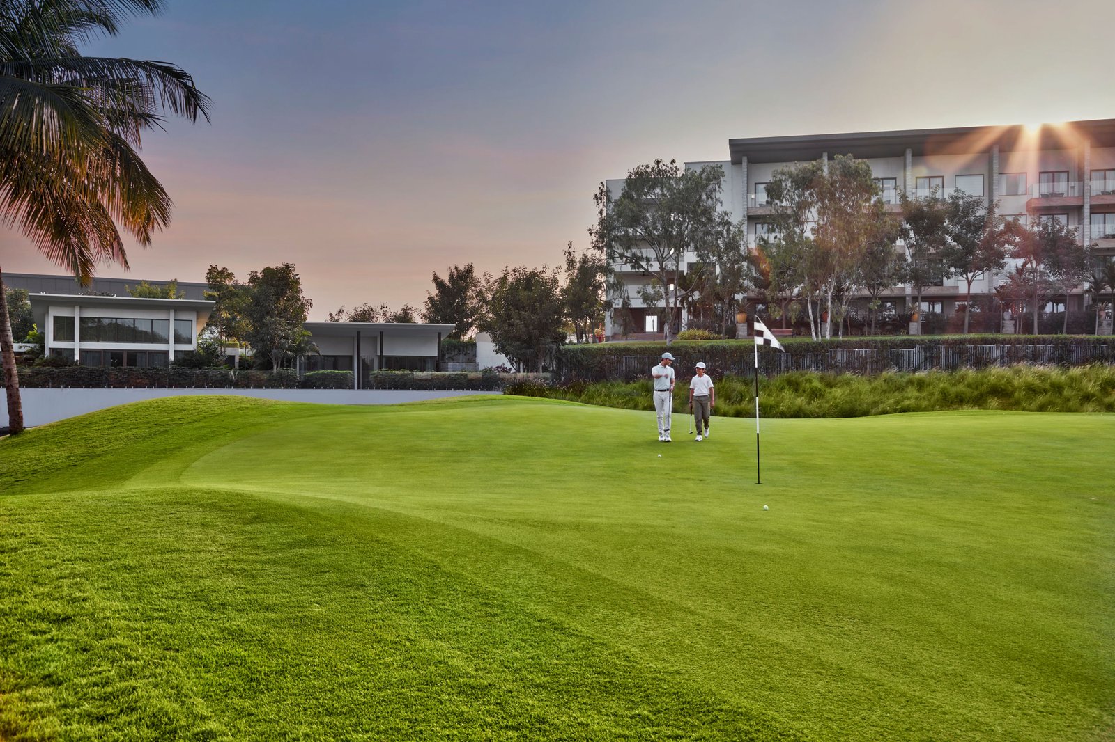JW Marriott Bengaluru Prestige Golfshire Resort & Spa, vibe