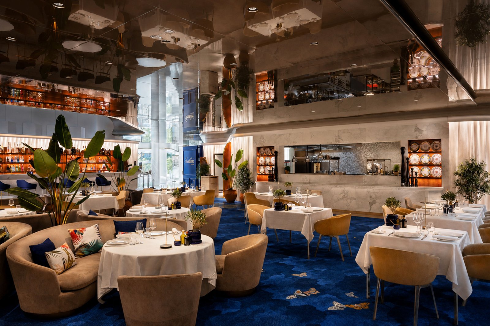 JW Marriott Cannes, at the table