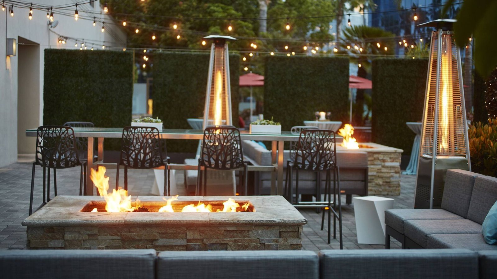 Hotel La Jolla, Curio Collection by Hilton — vibe