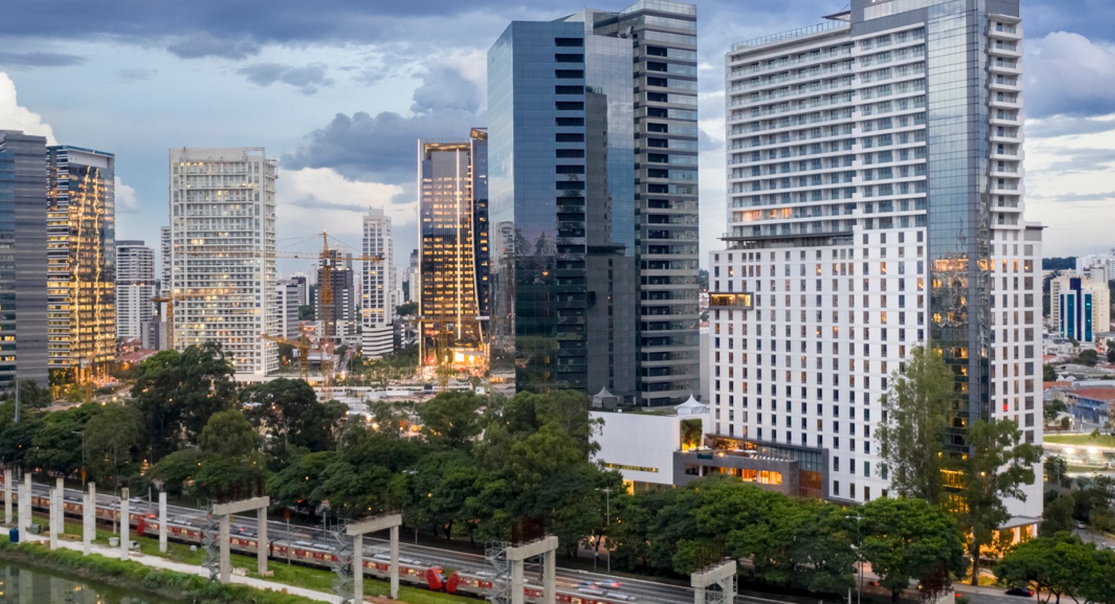 JW Marriott Hotel Sao Paulo, backstory