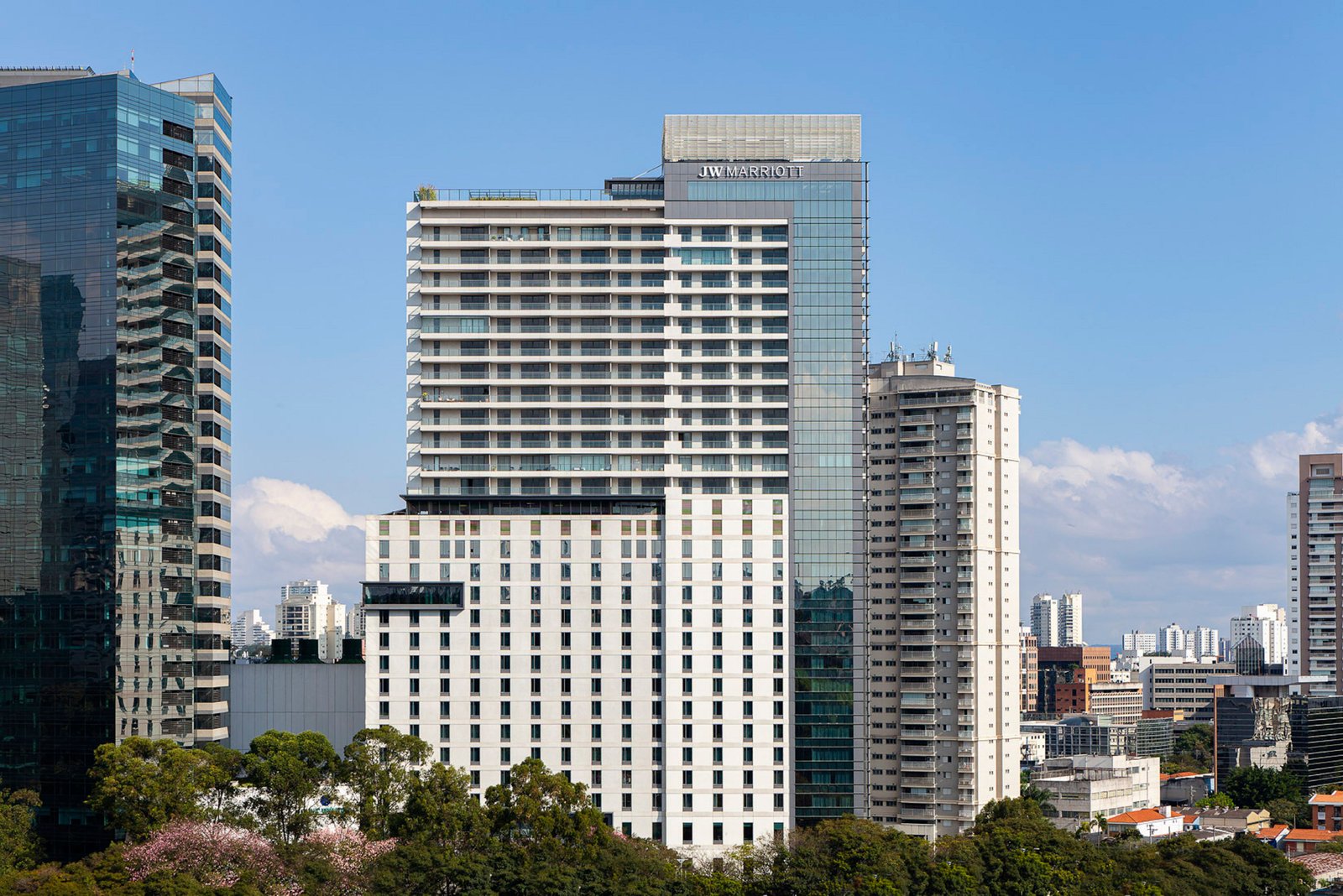 JW Marriott Hotel Sao Paulo, backstory