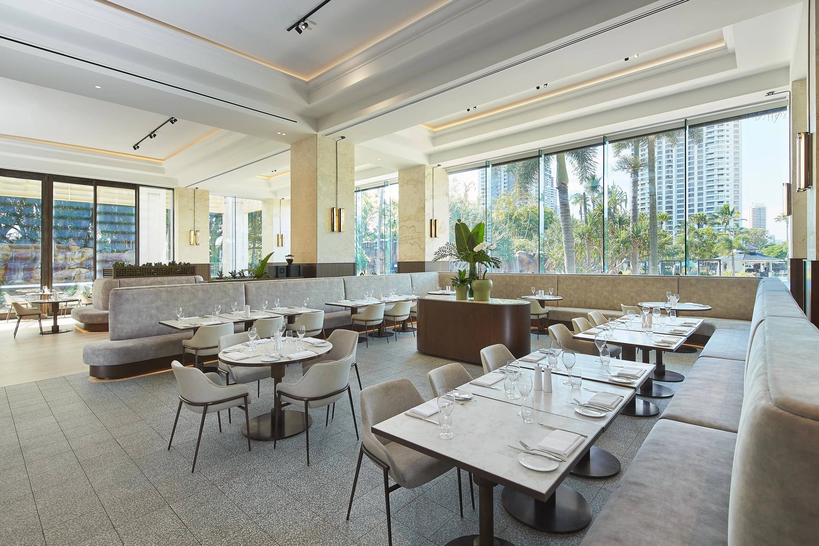 JW Marriott Gold Coast Resort & Spa, at the table