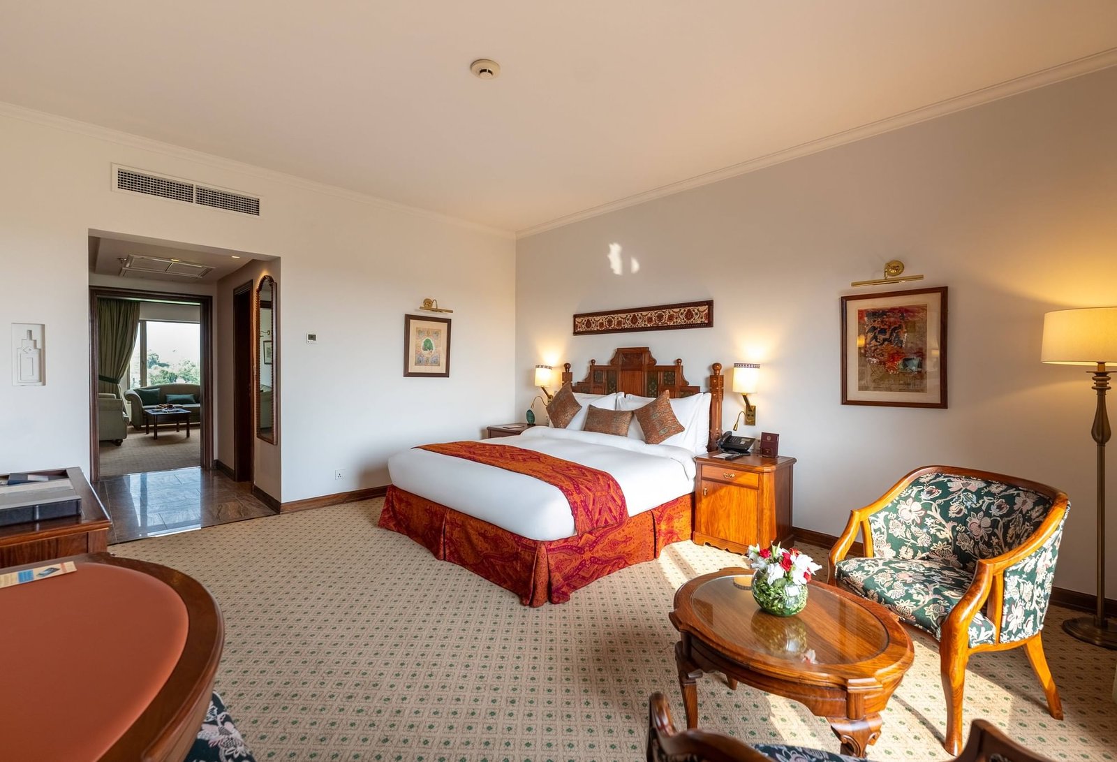 Serena Hotel, rooms