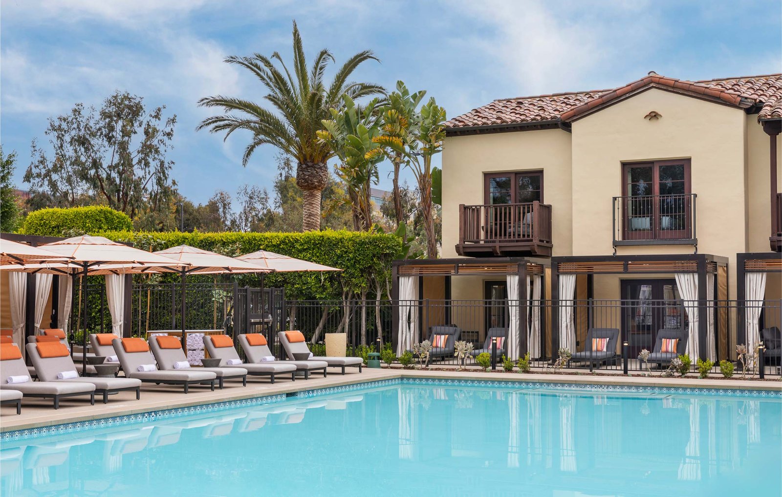 Estancia La Jolla Hotel & Spa — vibe