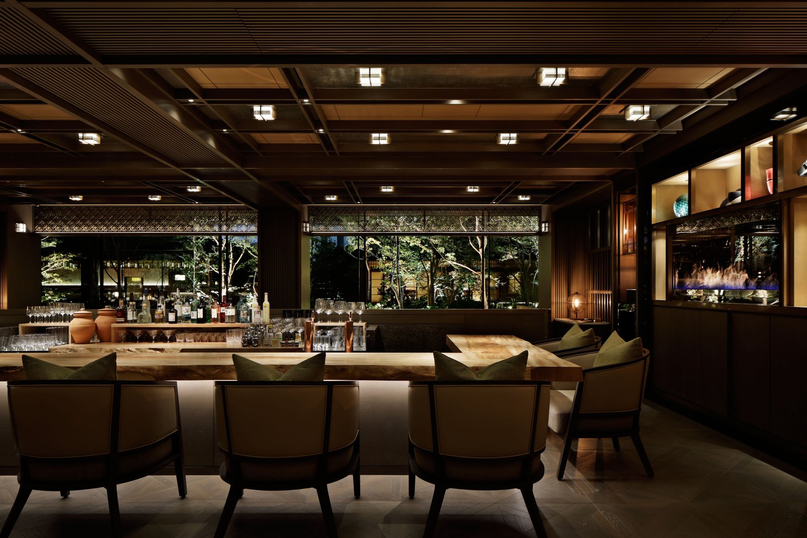 Hotel The Mitsui Kyoto, at the table