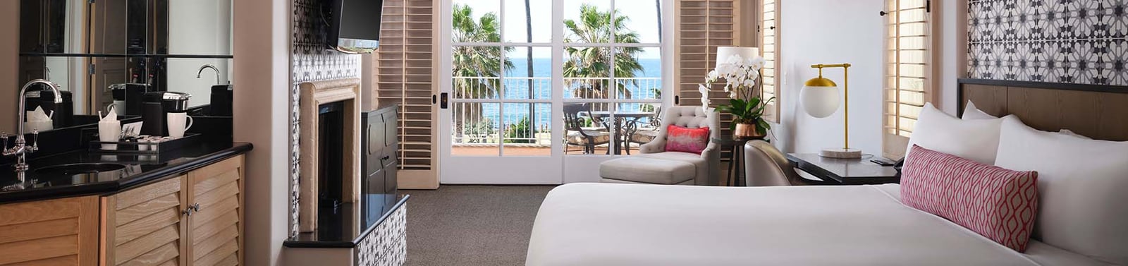 La Valencia Hotel — rooms