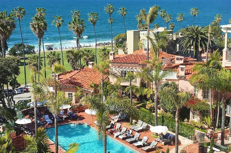 La Valencia Hotel, the pool