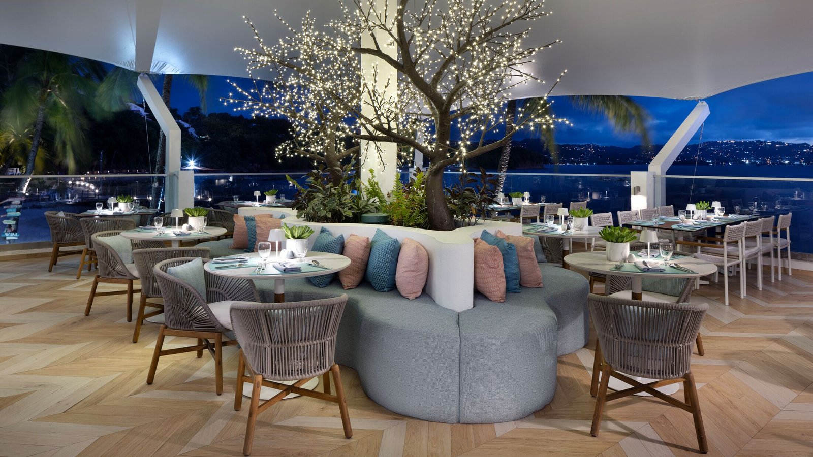 Windjammer Landing Resort and Residences, the perch at dragonfly