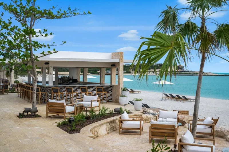 The Strand Turks & Caicos, vibe