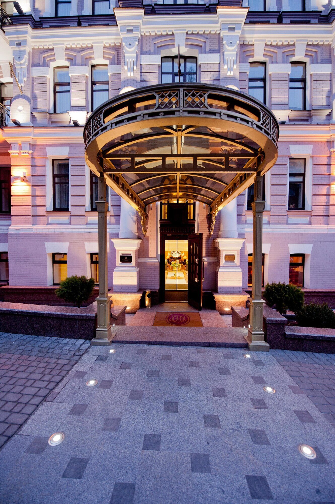 Opera Hotel Kyiv, backstory