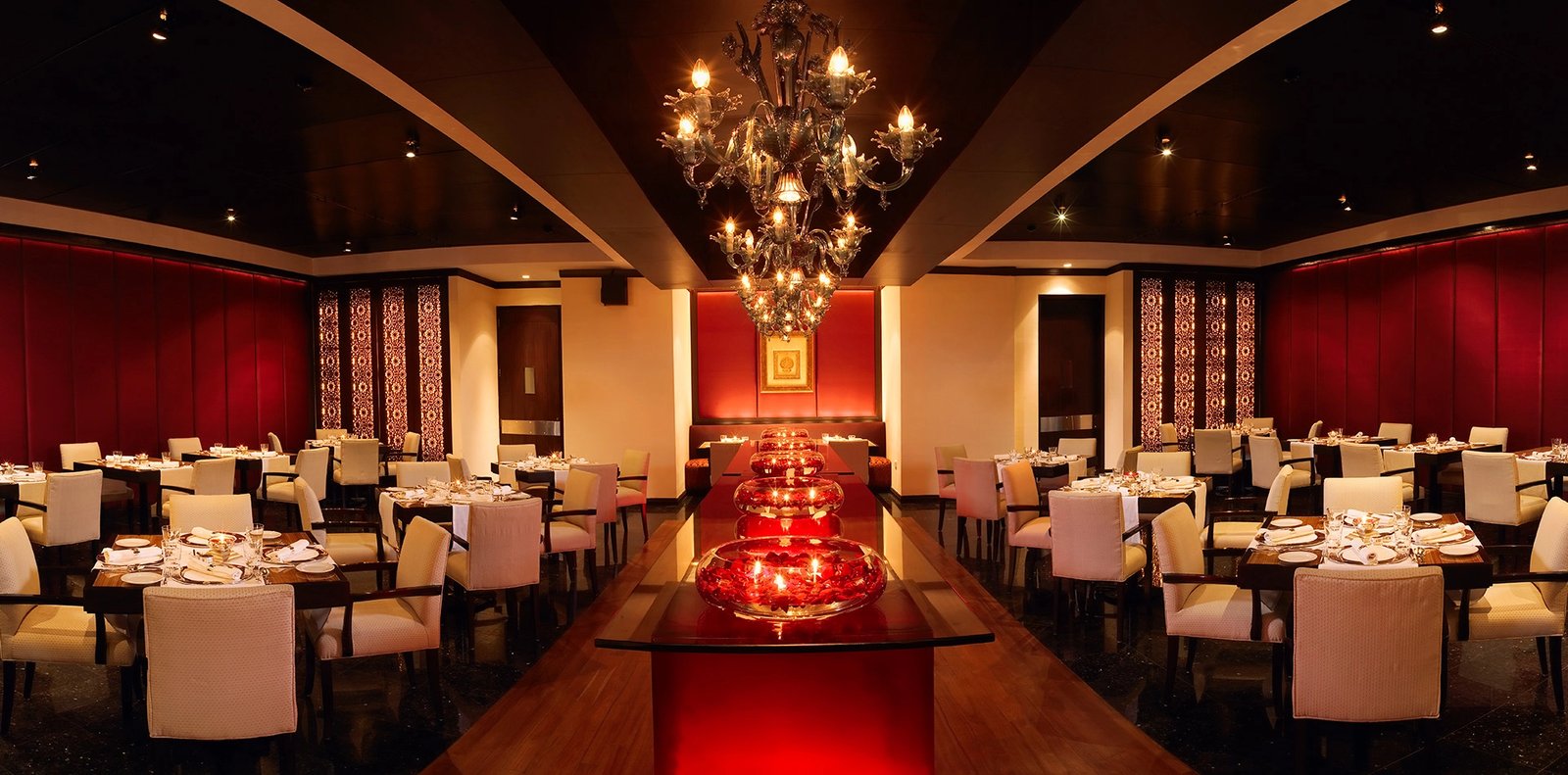 The Leela Mumbai, eat & drink