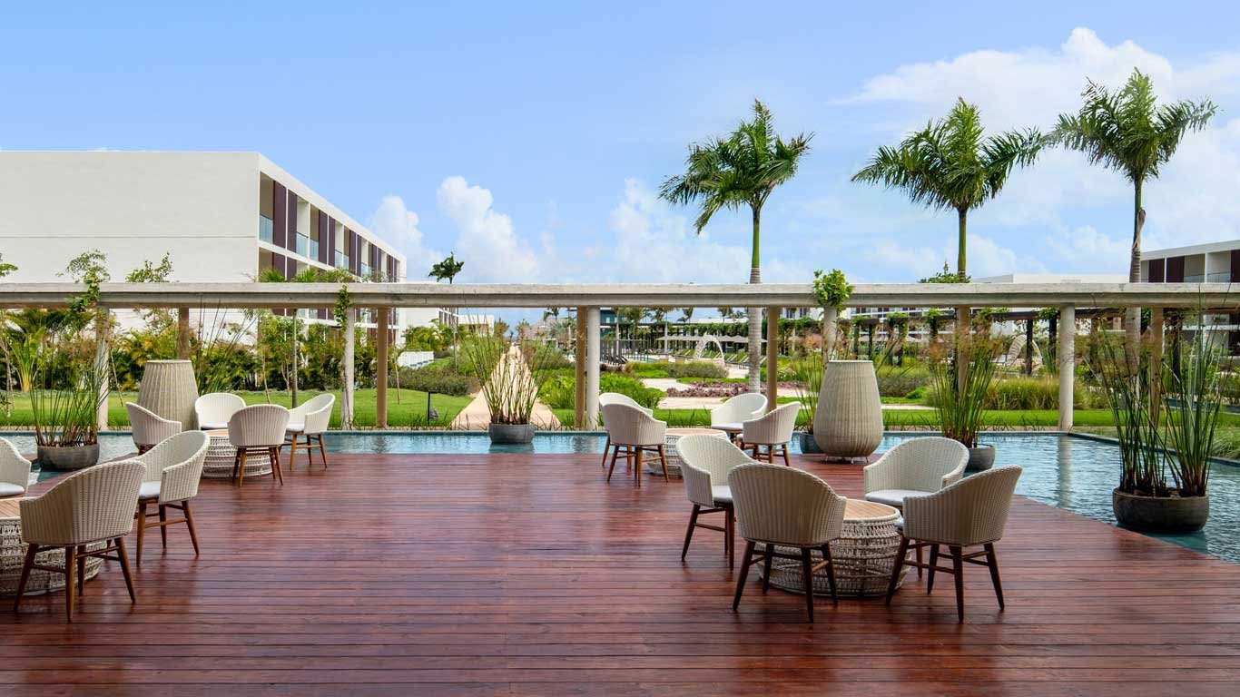 Live Aqua Punta Cana, vibe