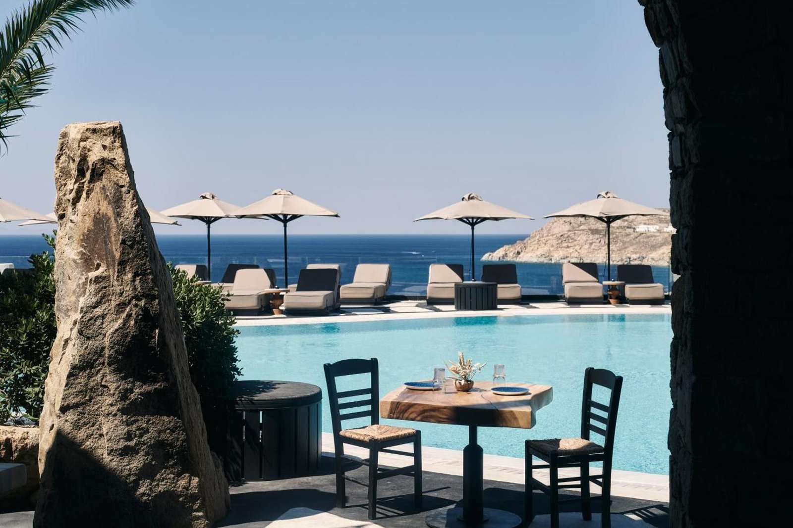 Royal Myconian - Leading Hotels of the World, eat & drink