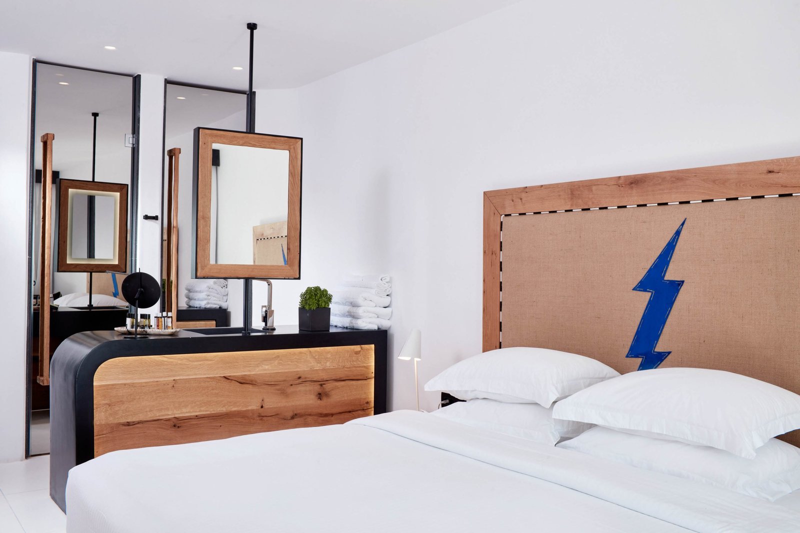 Royal Myconian - Leading Hotels of the World, rooms