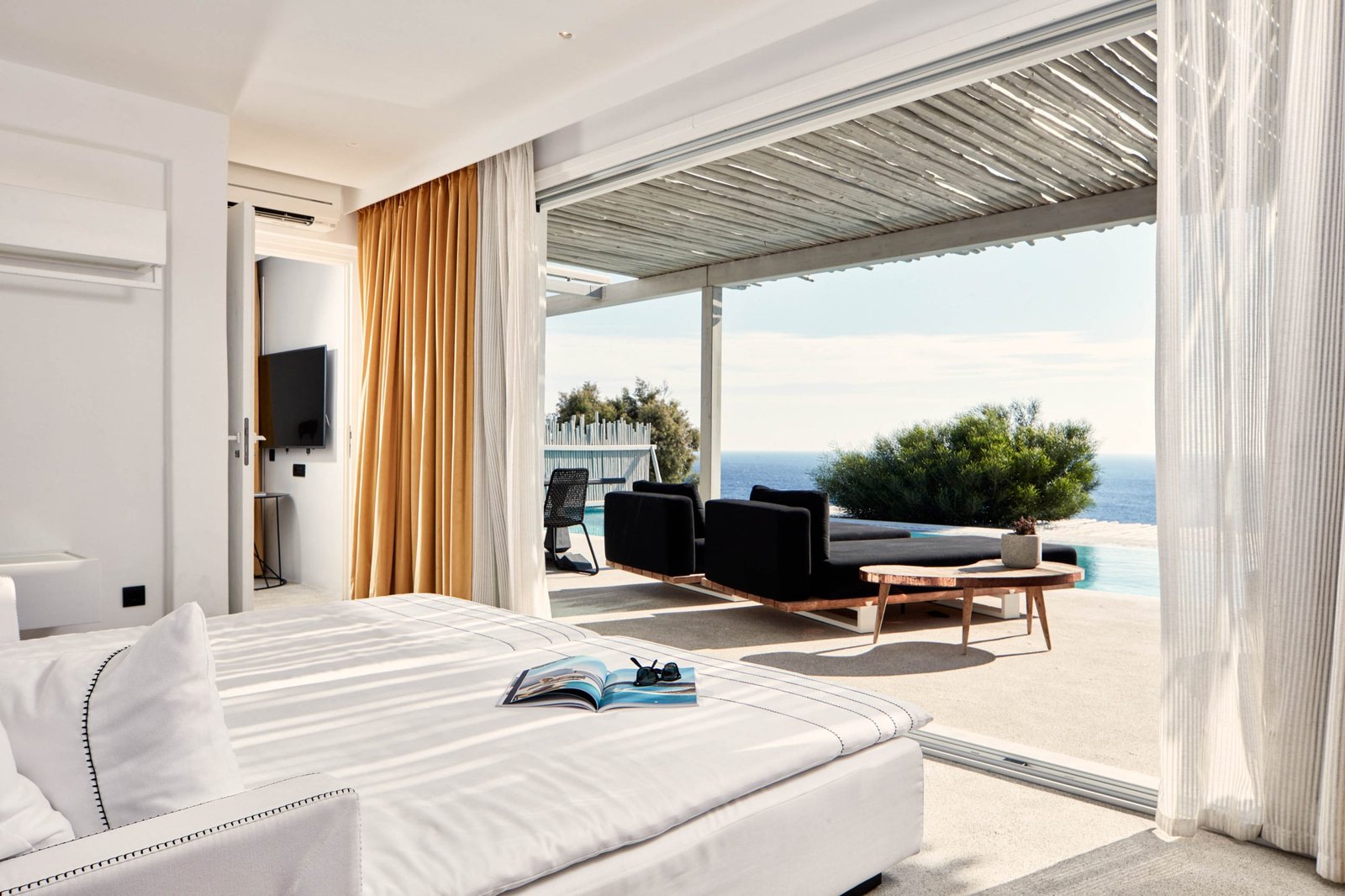 Royal Myconian - Leading Hotels of the World, rooms