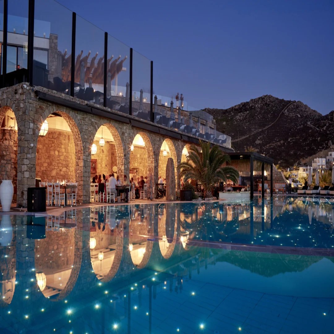 Royal Myconian - Leading Hotels of the World, eat & drink