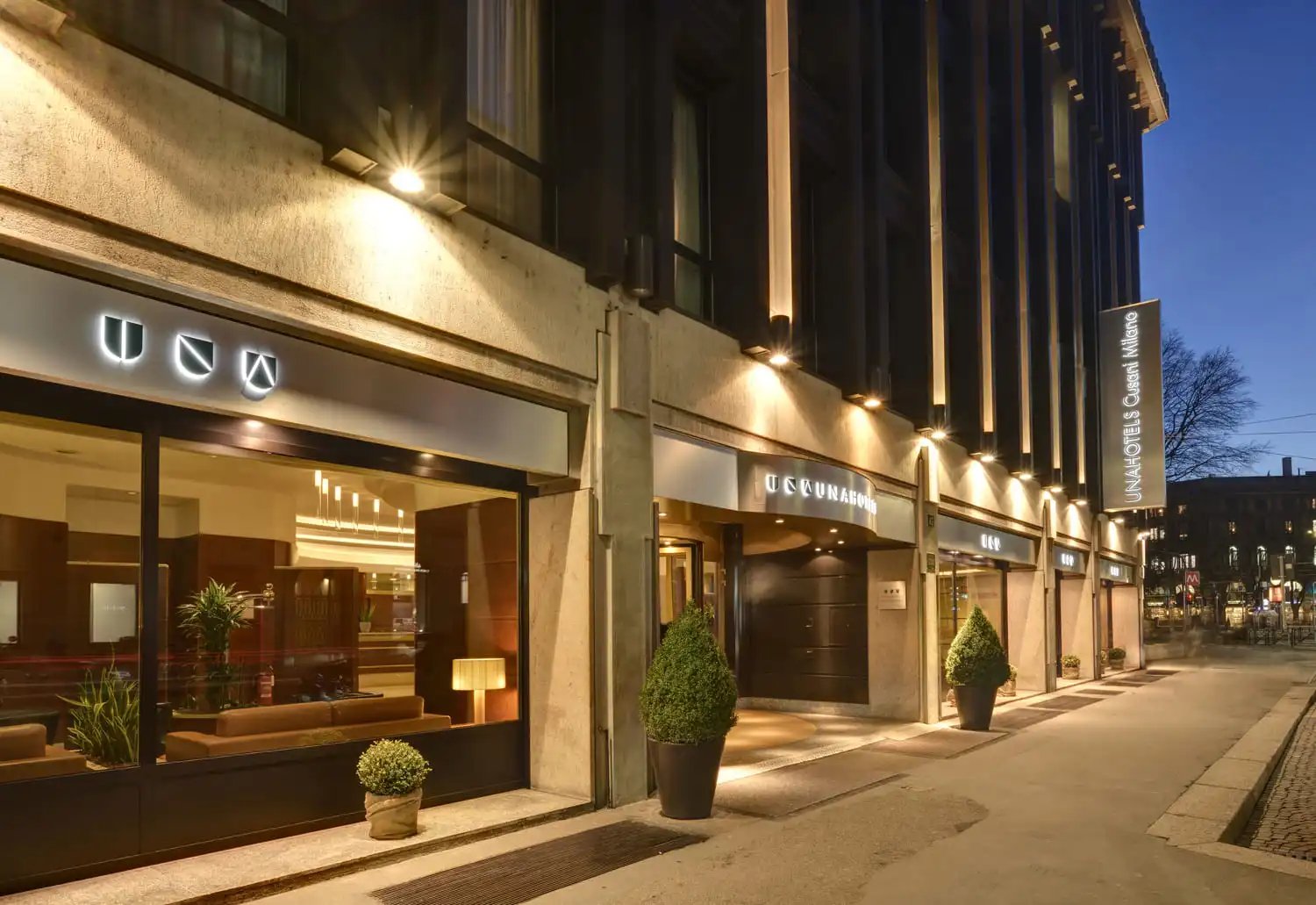 UNA Hotels Cusani Milano — backstory