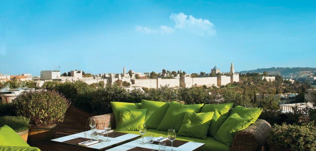 Mamilla Hotel, vibe