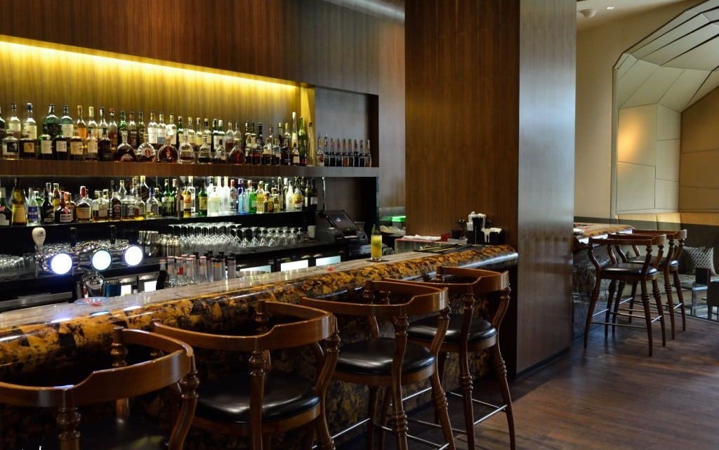 Mandarin Oriental, Kuala Lumpur, mo bar