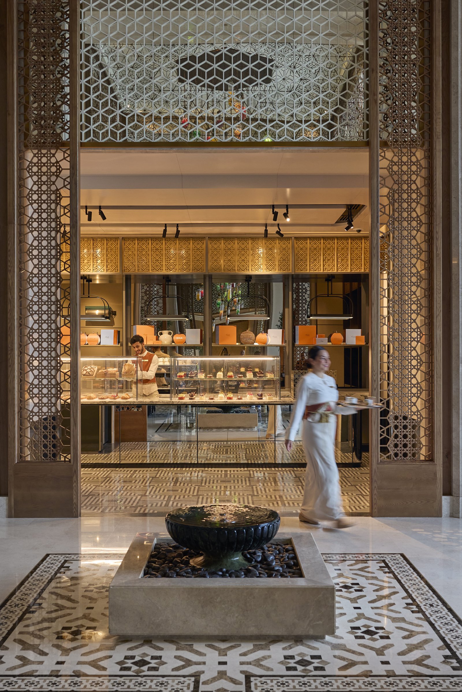 Mandarin Oriental, Muscat, eat & drink