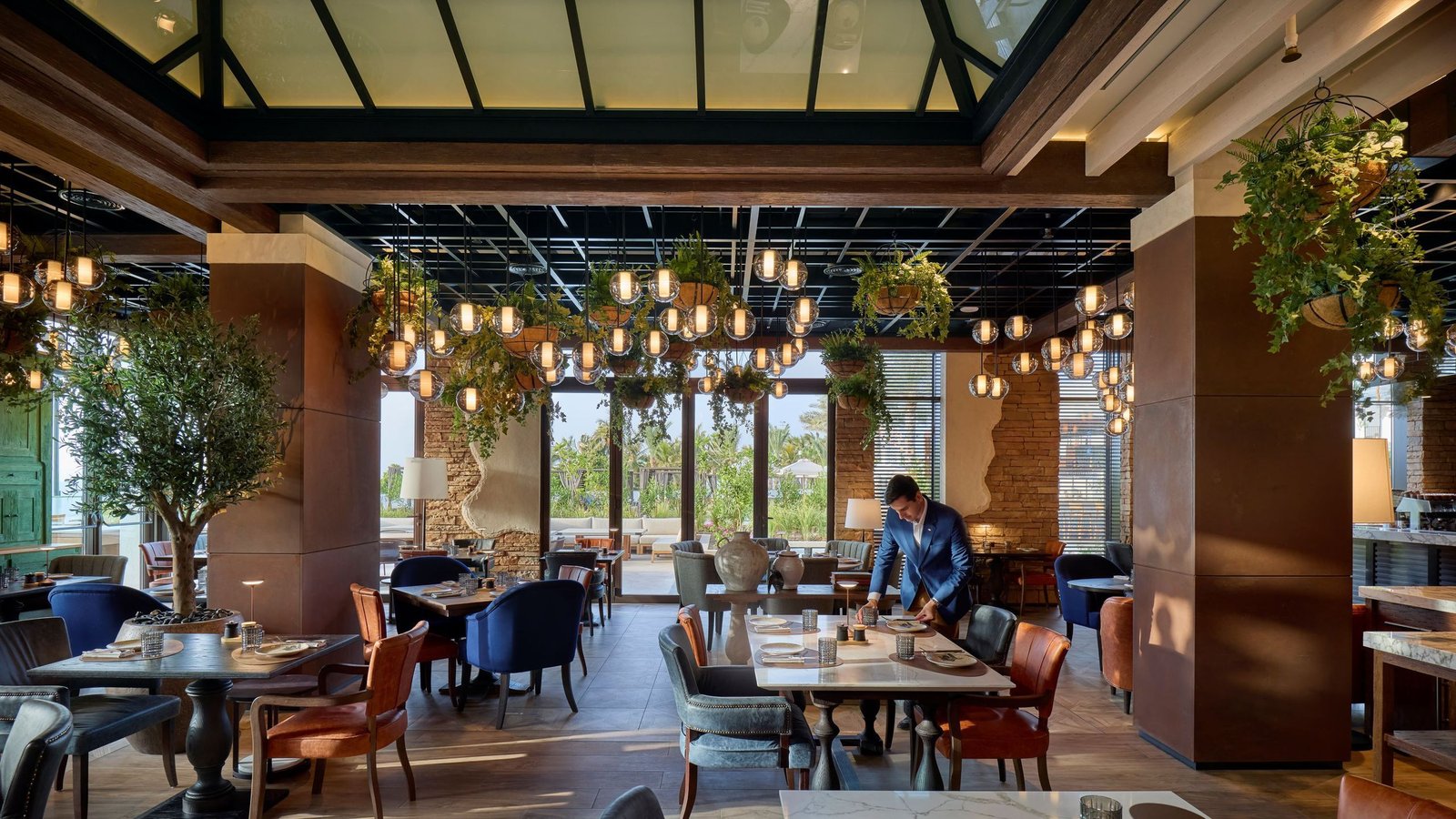 Mandarin Oriental, Muscat, eat & drink