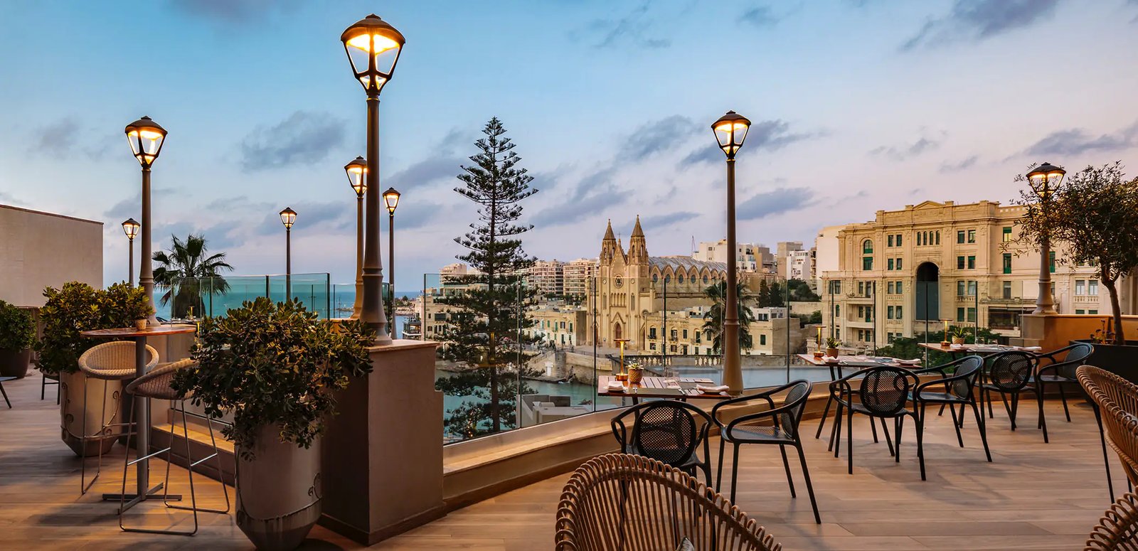 Malta Marriott Resort & Spa, atrio bar & restaurant