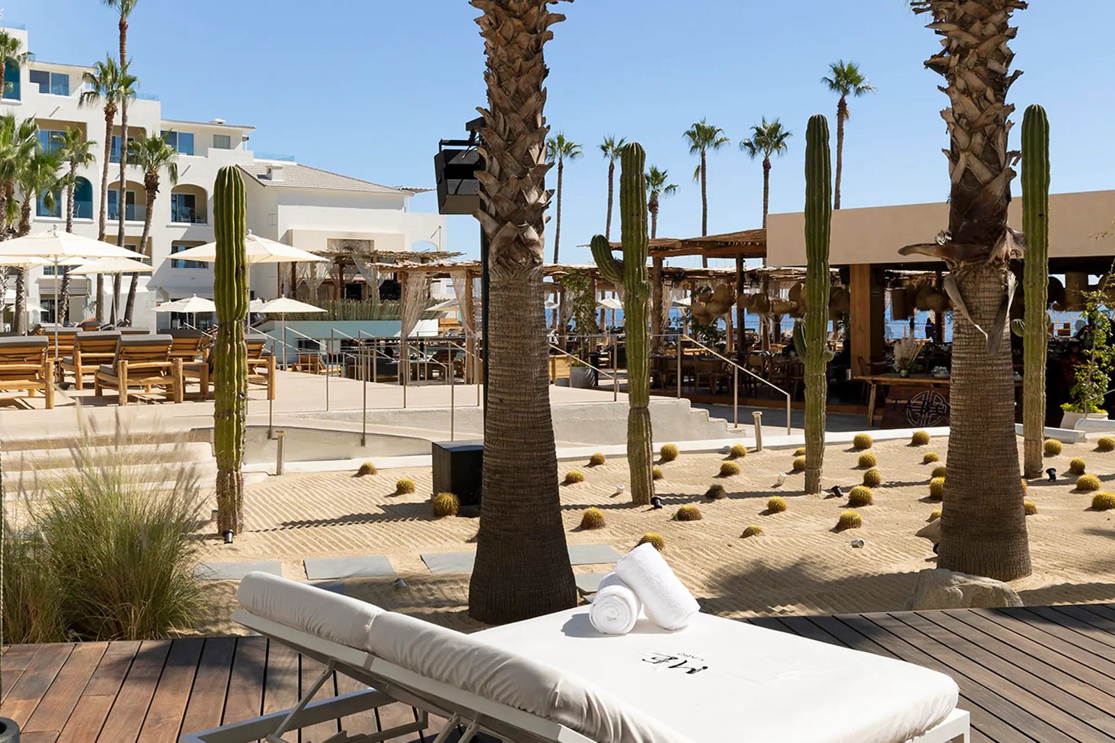 ME Cabo by Meliá - Adults Only, vibe