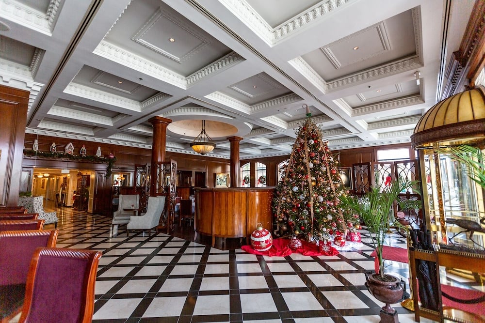 Market Pavilion Hotel, vibe