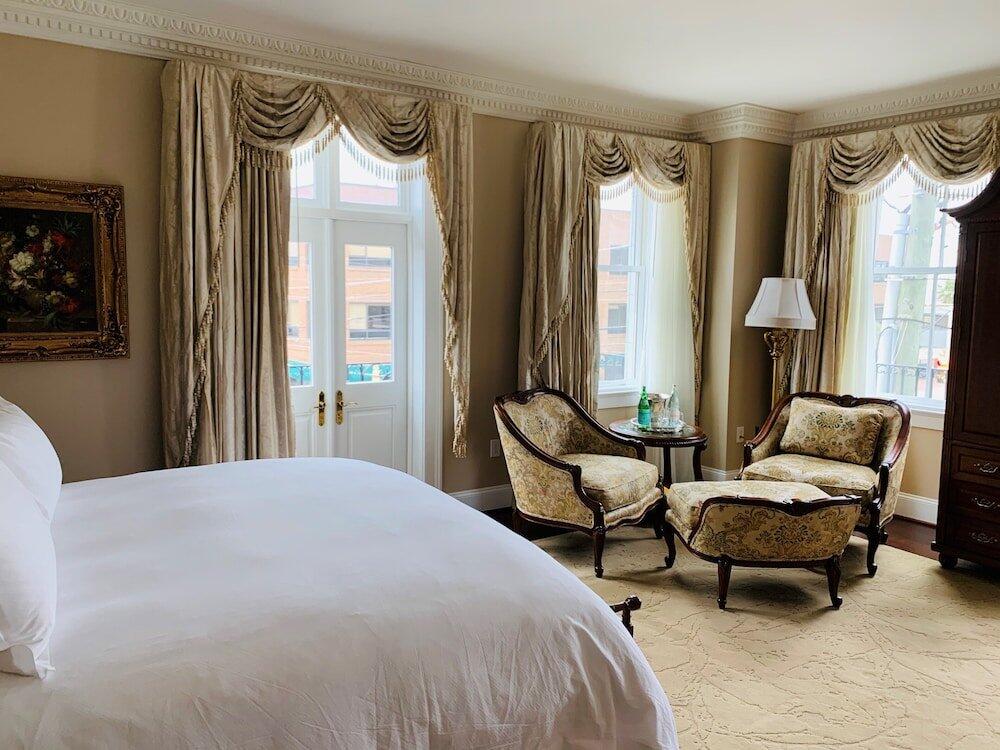 Market Pavilion Hotel, rooms